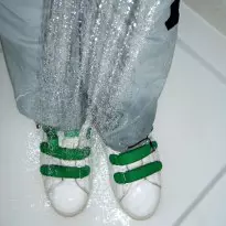Lonsdale shower